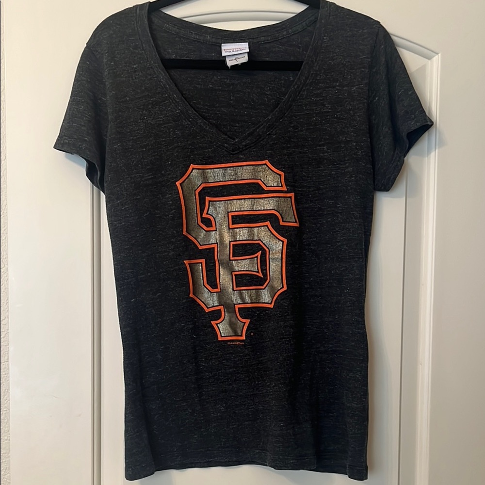 San Francisco Giants V-Neck T-Shirt
